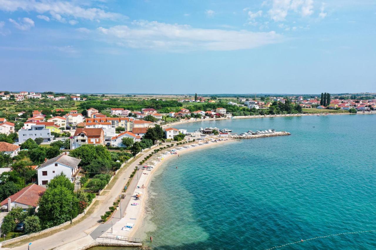 Apartment Miky Vrsi